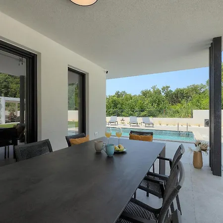 Villa Laura Ližnjan